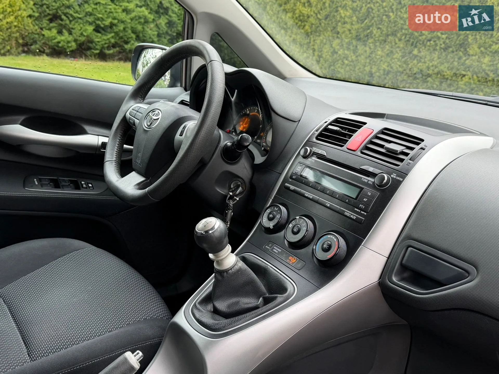 2011 Toyota Auris - мініатюра 33