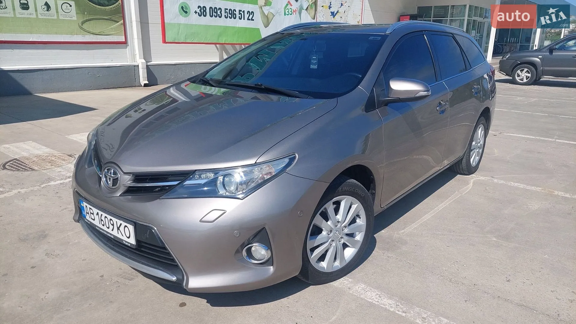 2014 Toyota Auris - мініатюра 2