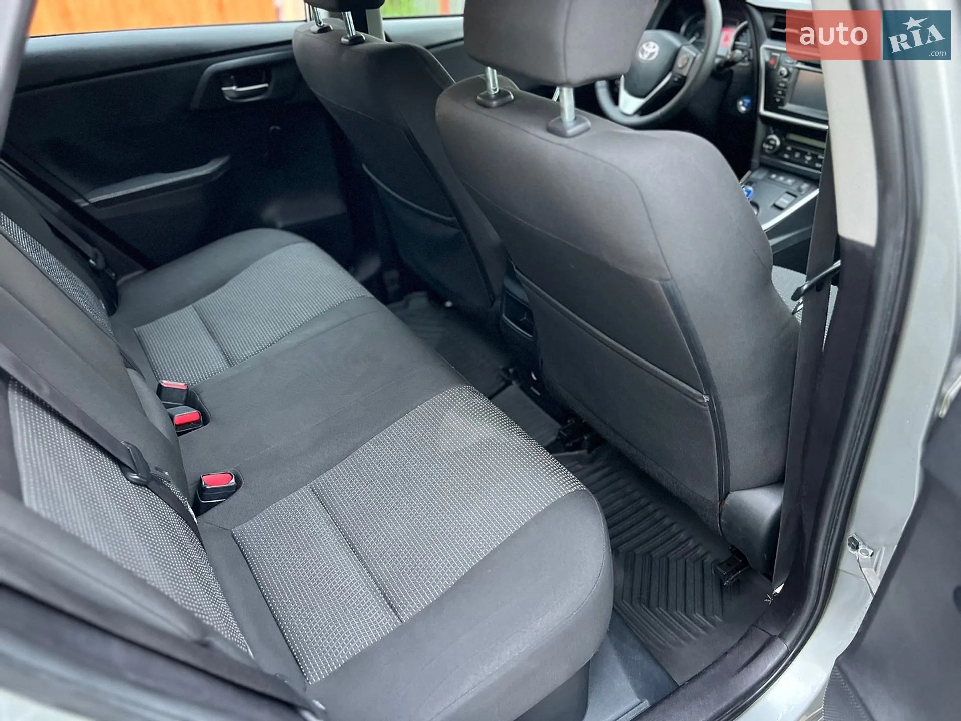 2013 Toyota Auris - мініатюра 23
