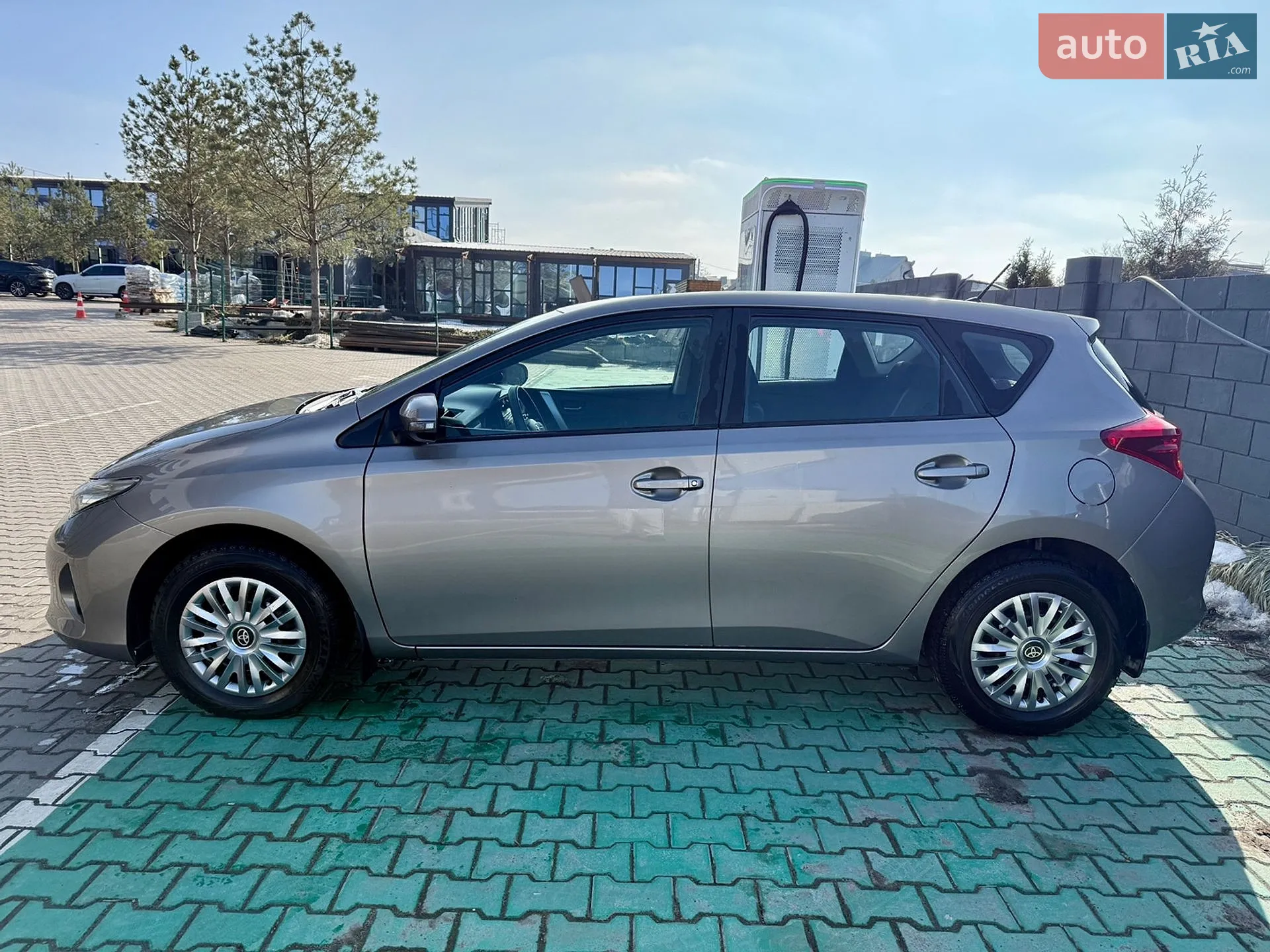 2013 Toyota Auris - мініатюра 5