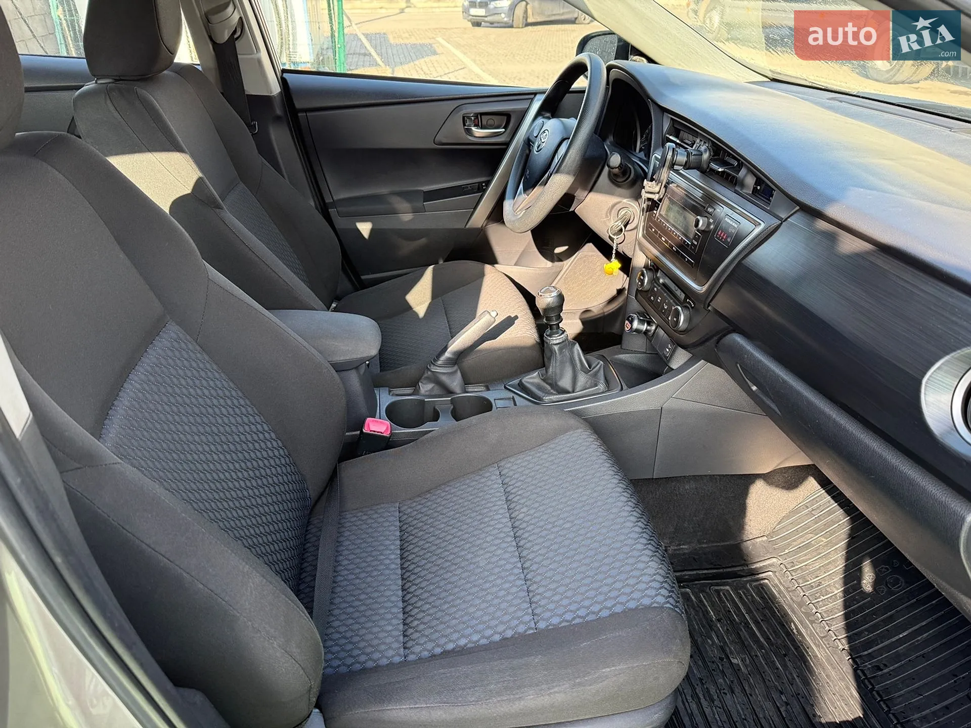 2013 Toyota Auris - мініатюра 12