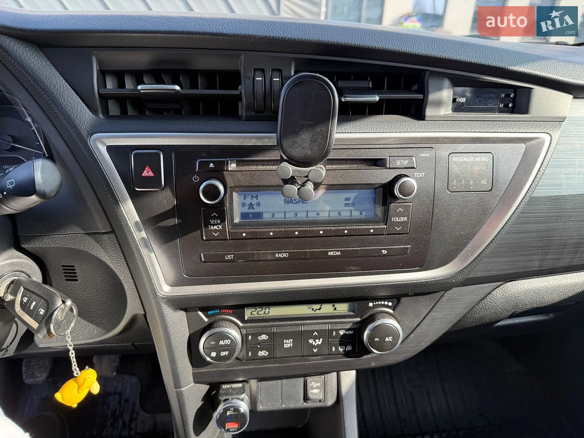 2013 Toyota Auris - мініатюра 16
