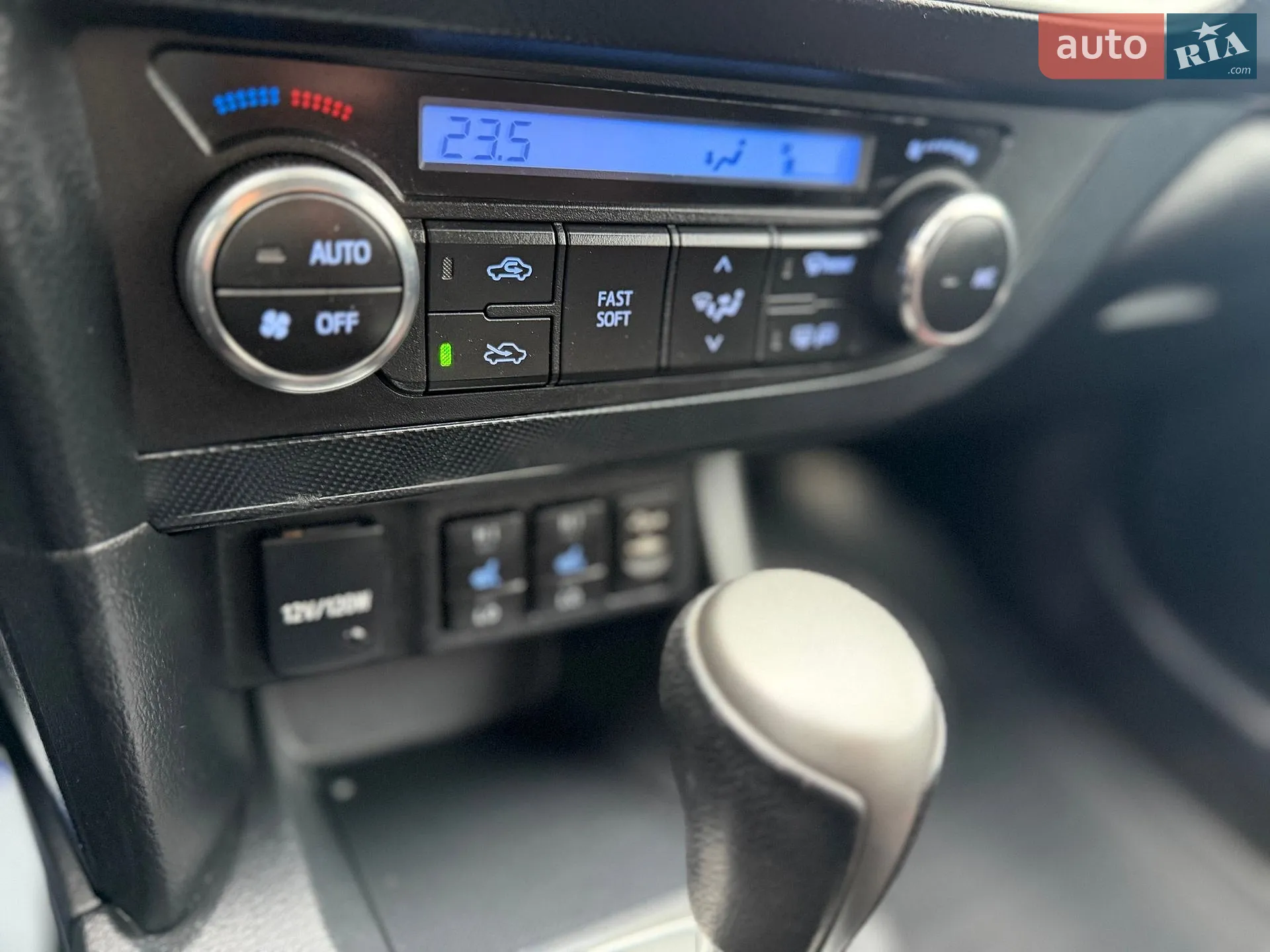 2013 Toyota Auris - мініатюра 42