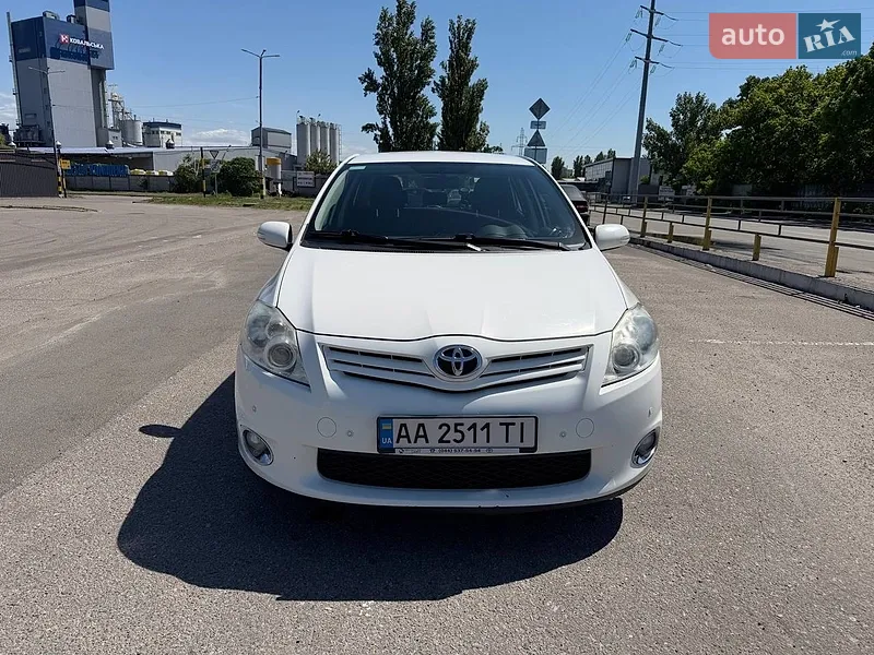 Toyota Auris
