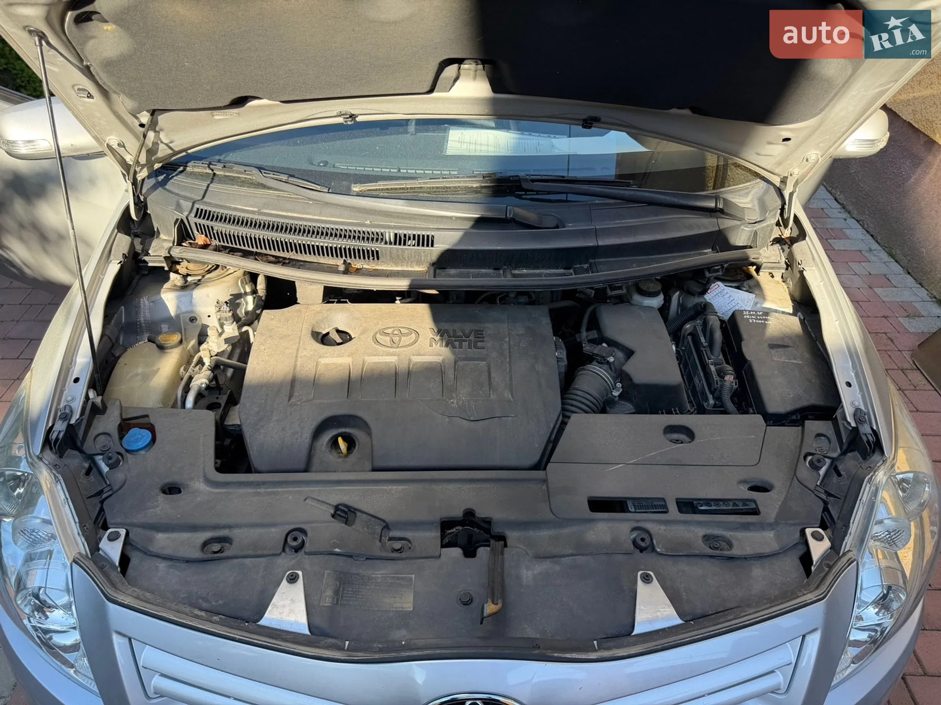 2011 Toyota Auris - мініатюра 10
