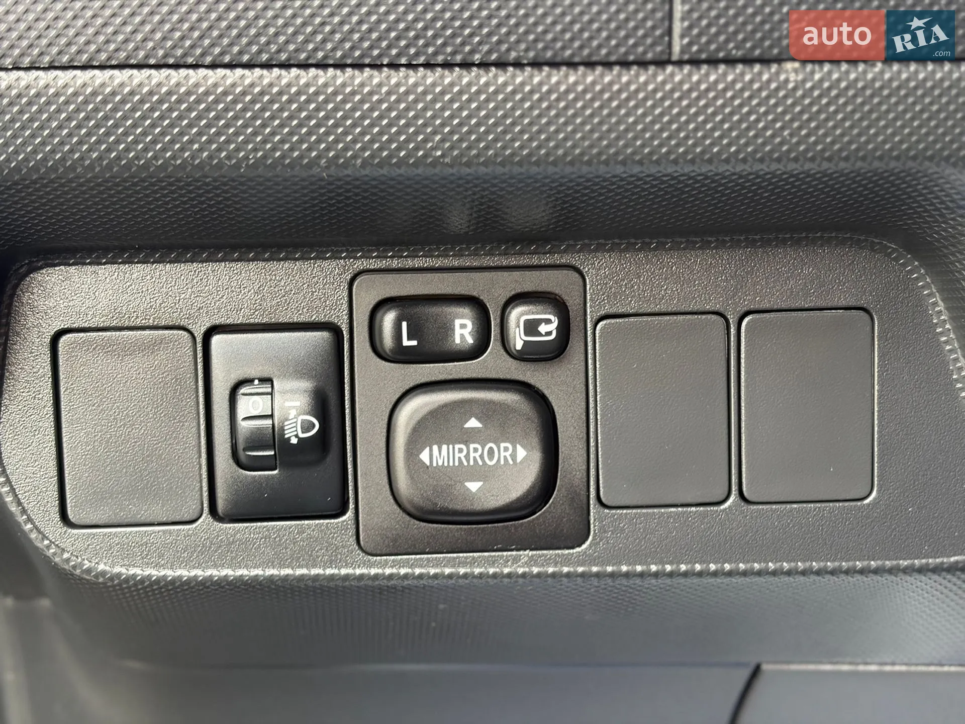 2010 Toyota Auris - мініатюра 25