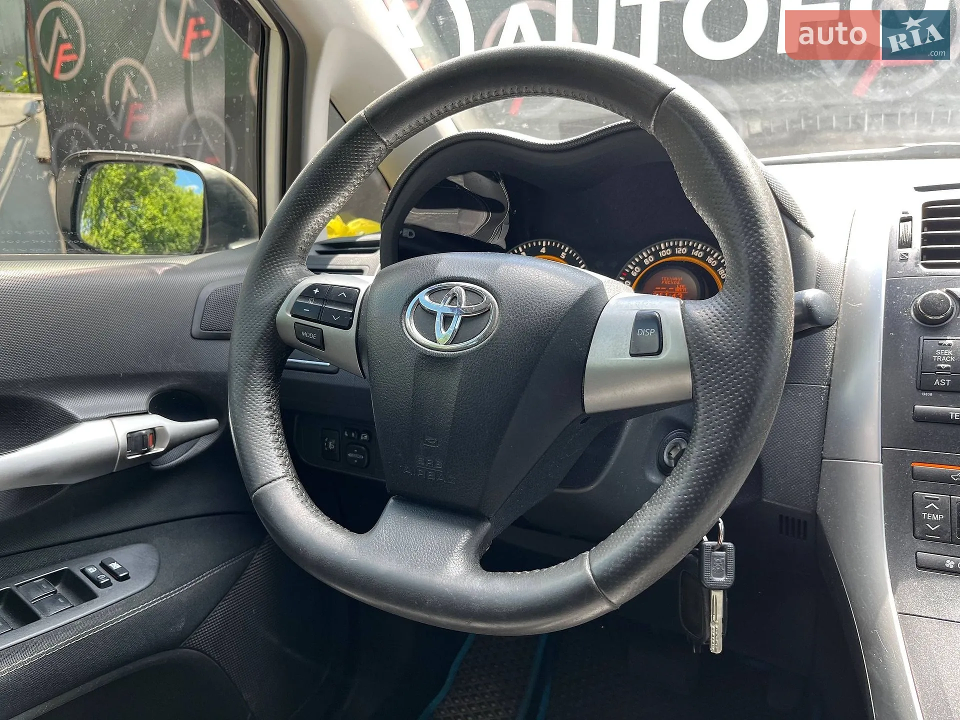 2012 Toyota Auris - мініатюра 17