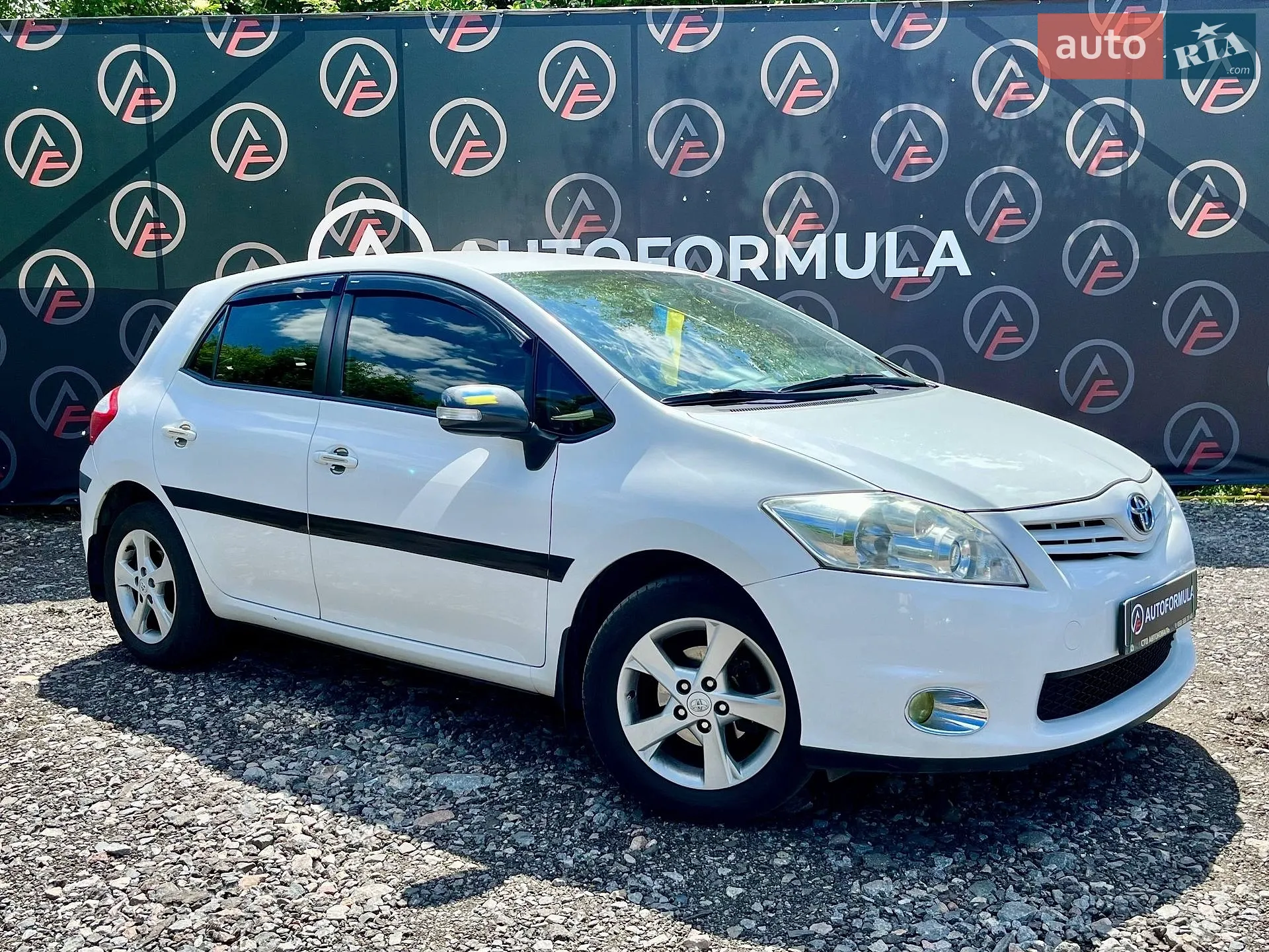 2012 Toyota Auris - фото 1