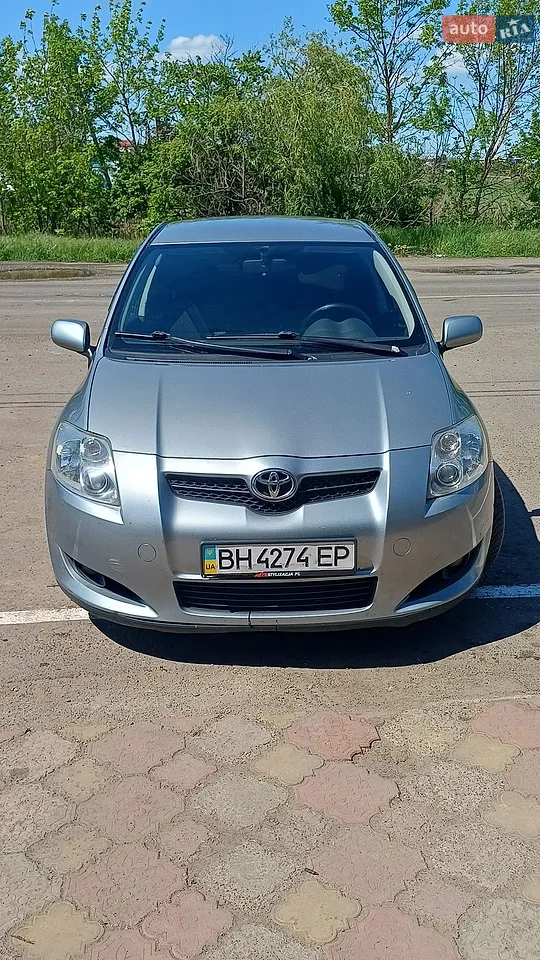 2010 Toyota Auris - мініатюра 19