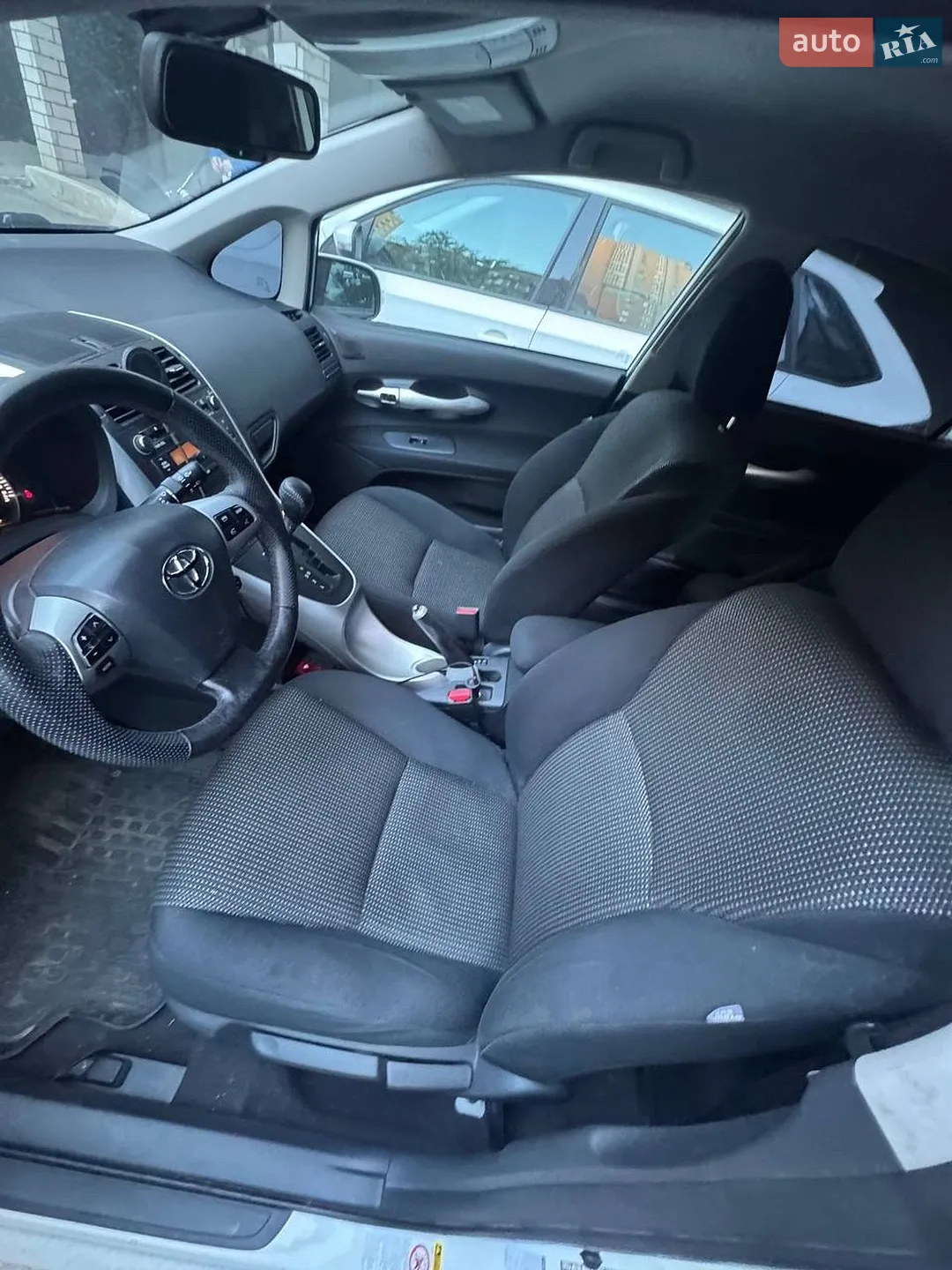 2012 Toyota Auris - мініатюра 8