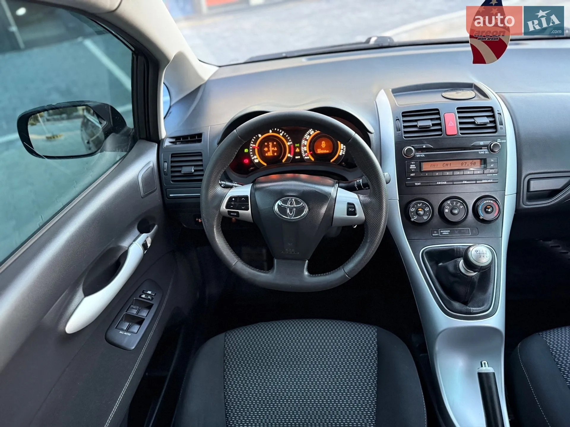 2010 Toyota Auris - мініатюра 49