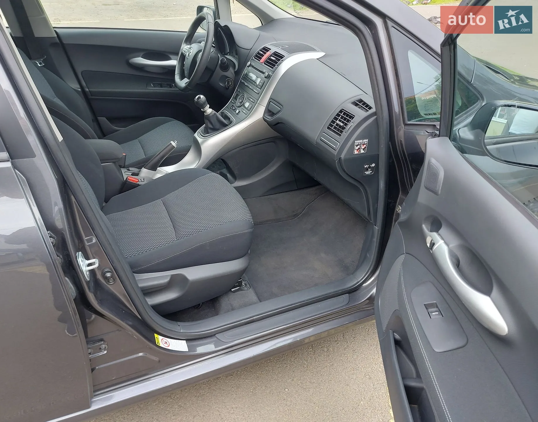 2010 Toyota Auris - мініатюра 3