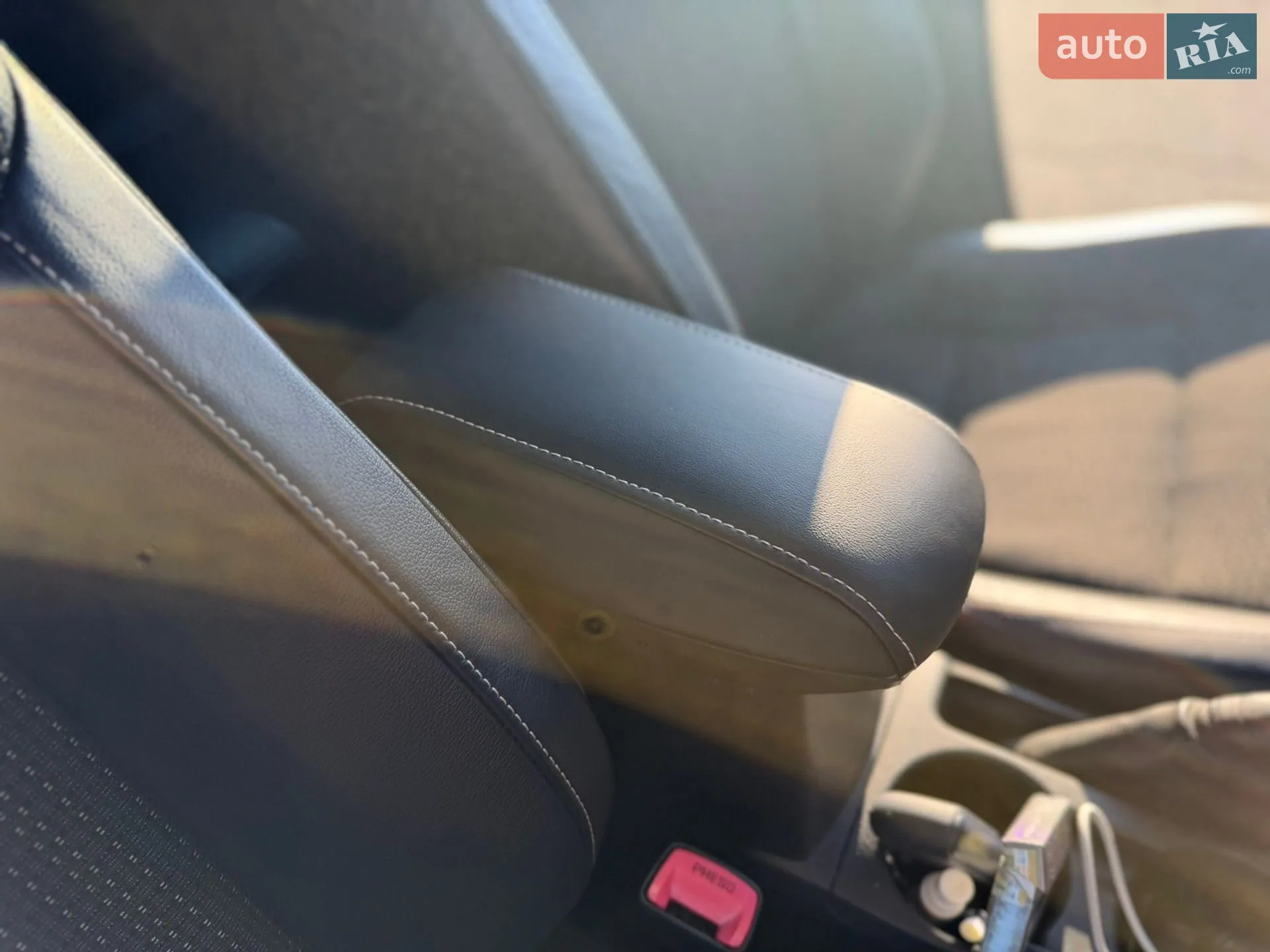 2013 Toyota Auris - мініатюра 25