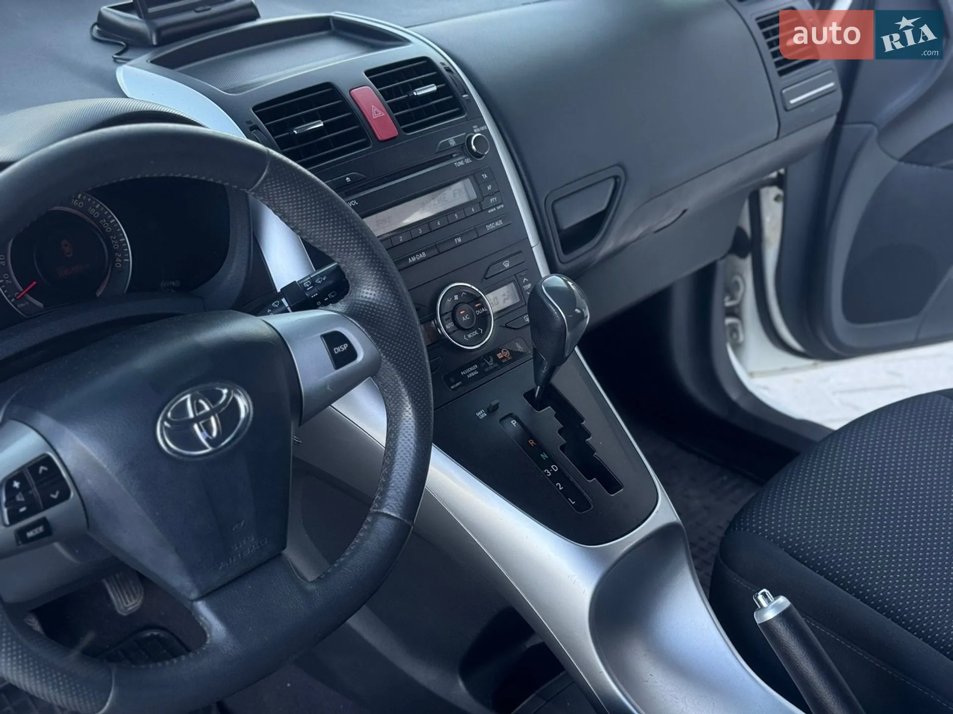 2012 Toyota Auris - мініатюра 22