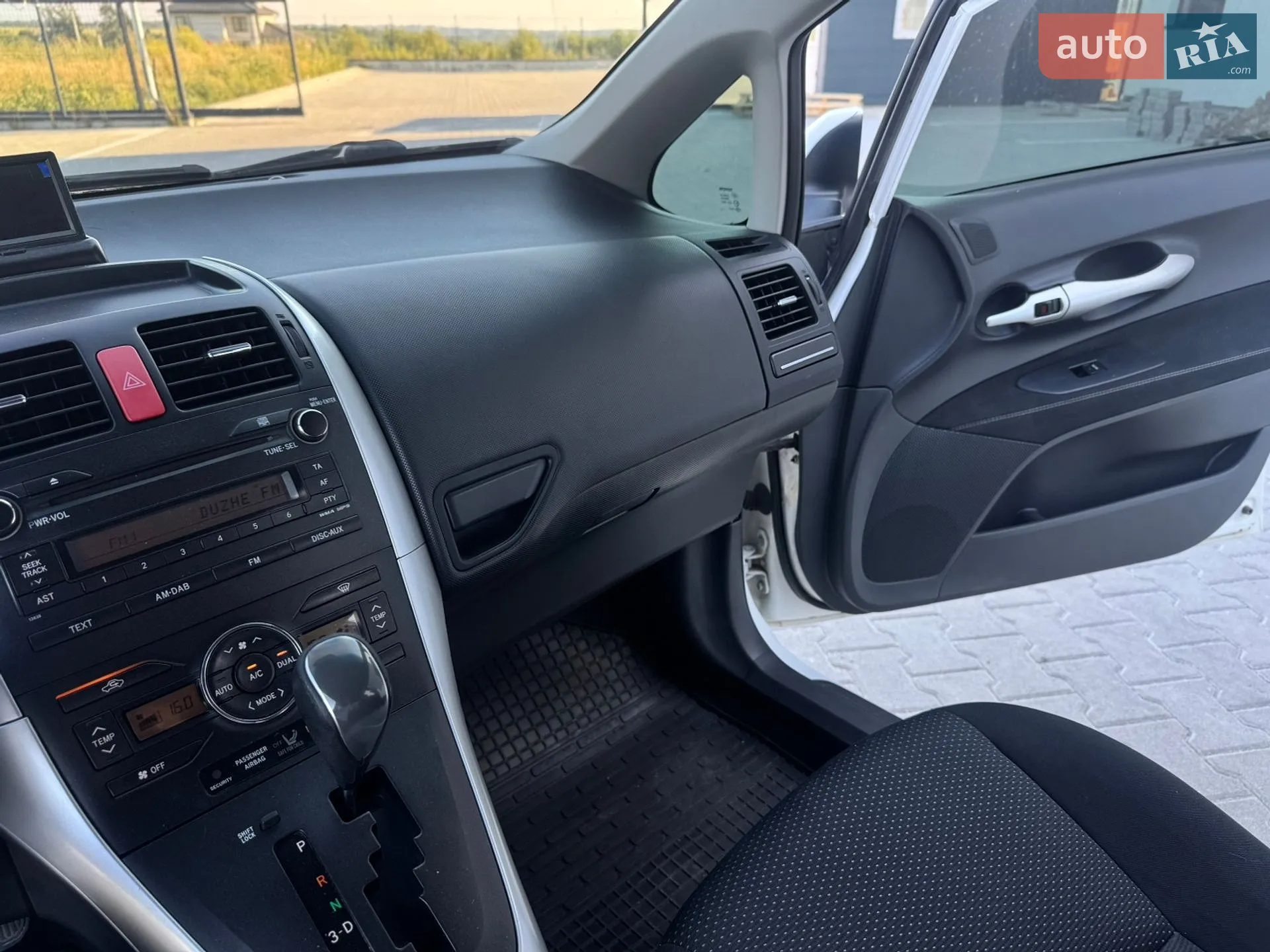 2012 Toyota Auris - мініатюра 29