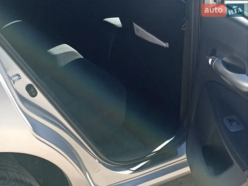 Toyota Auris 2012 VIN NMTKV56E90R100314 фото оголошення 7 з 53
