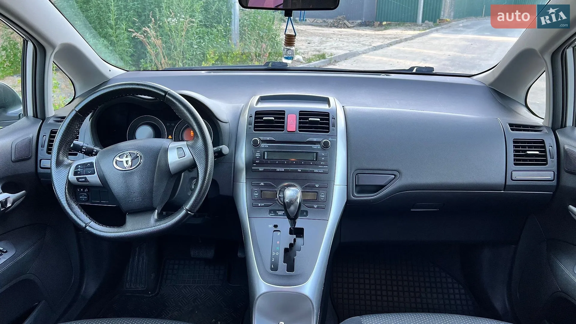 2011 Toyota Auris - мініатюра 28