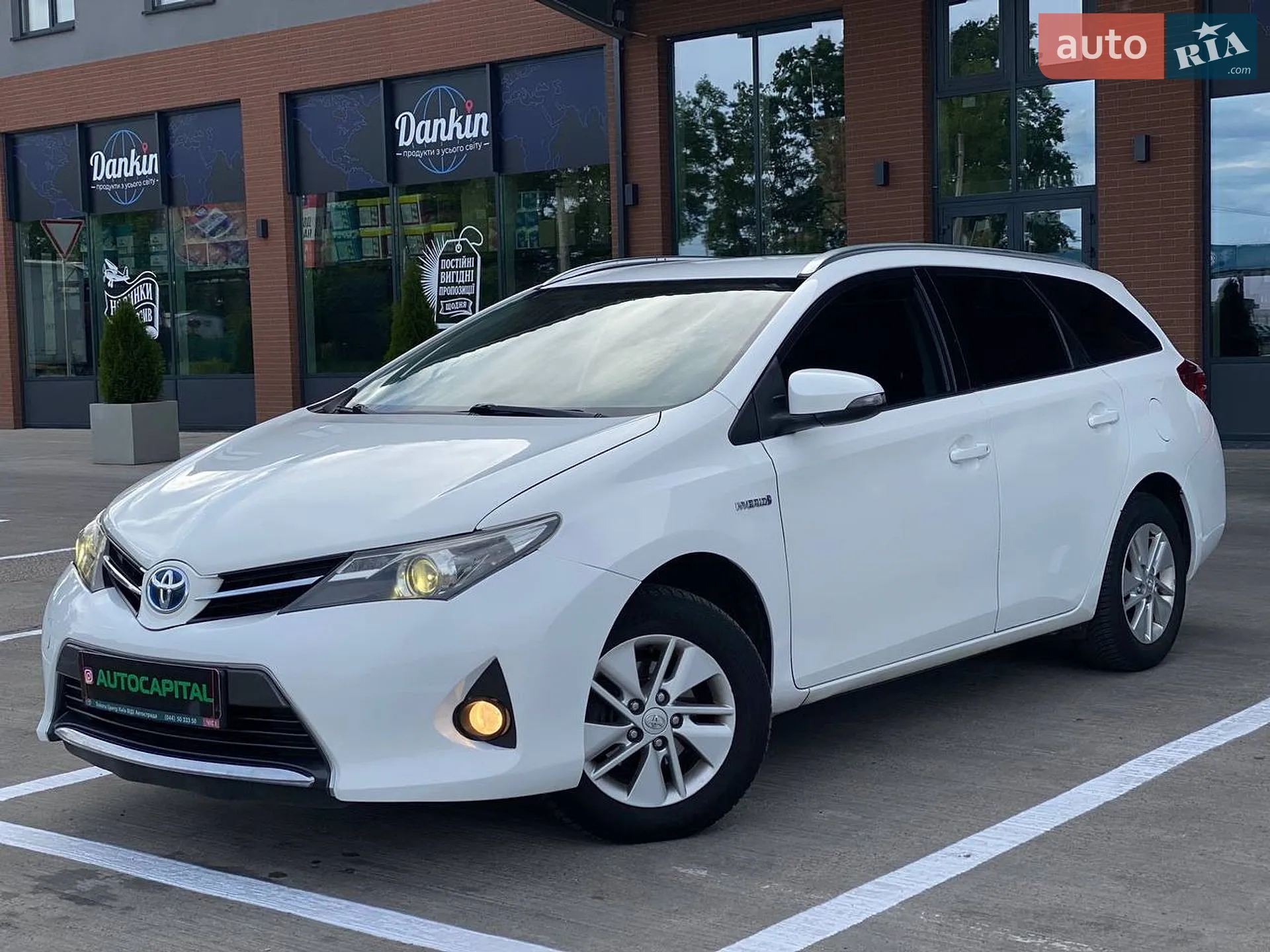 2014 Toyota Auris - мініатюра 2