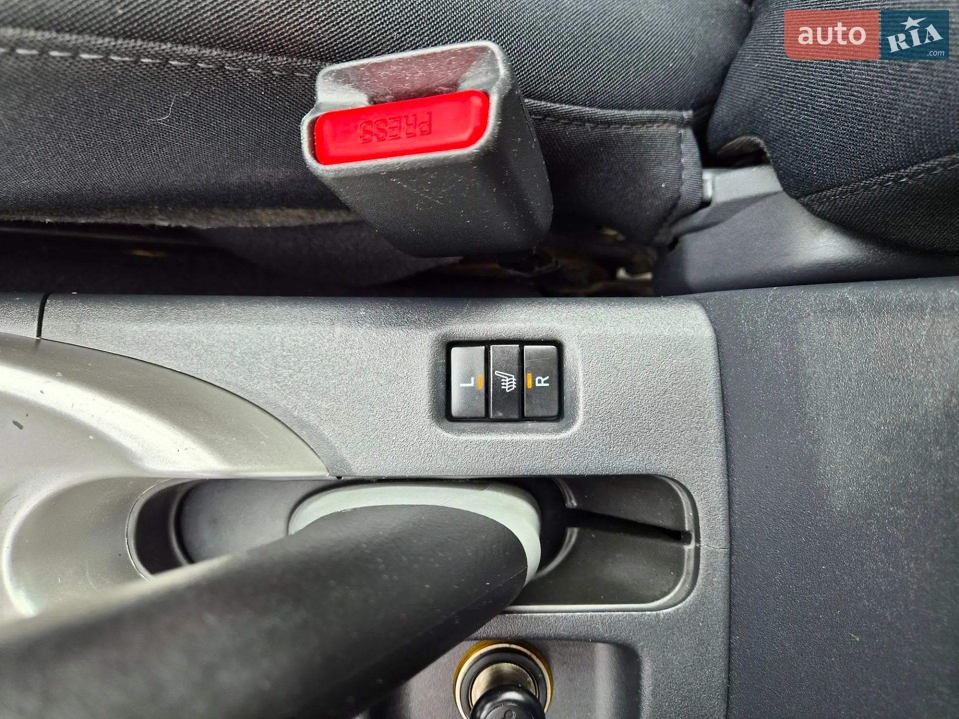 2012 Toyota Auris - мініатюра 32
