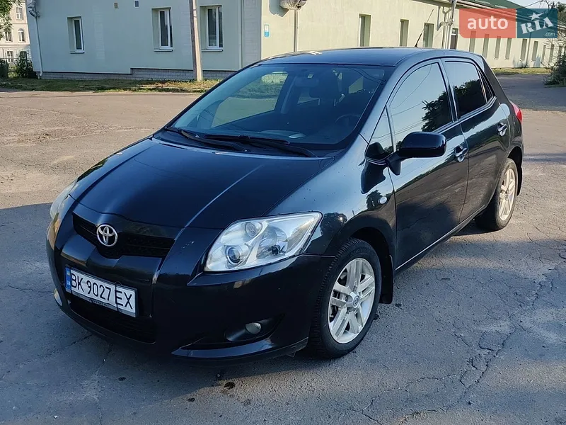 Toyota Auris
