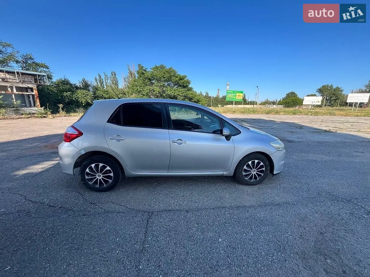 2011 Toyota Auris - мініатюра 8