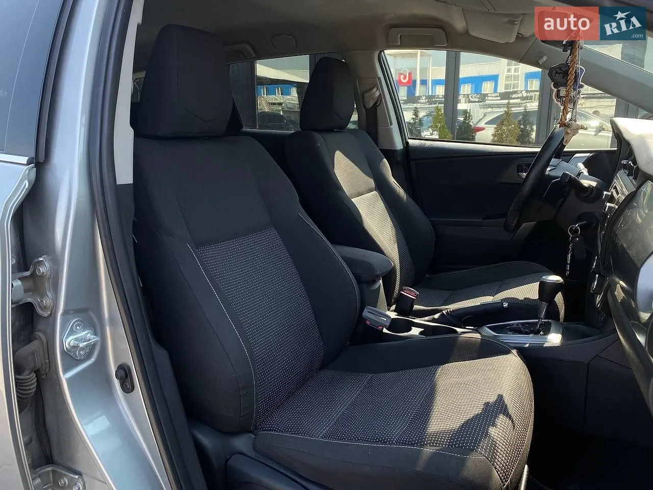 2013 Toyota Auris - мініатюра 25