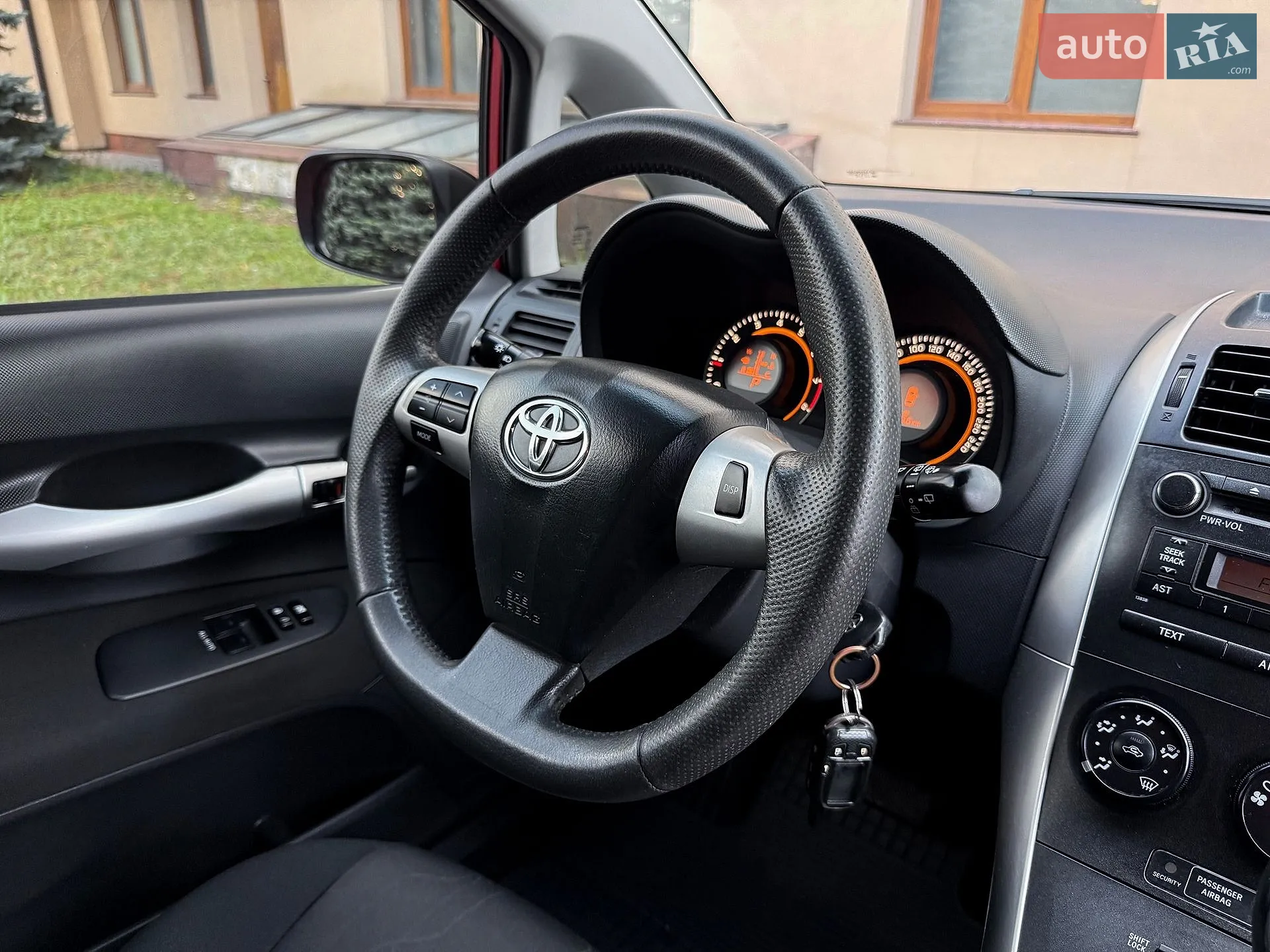 2011 Toyota Auris - мініатюра 68