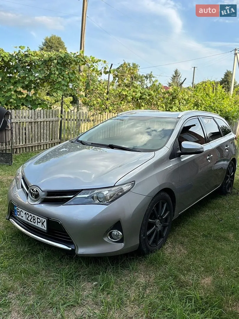 2014 Toyota Auris - мініатюра 2