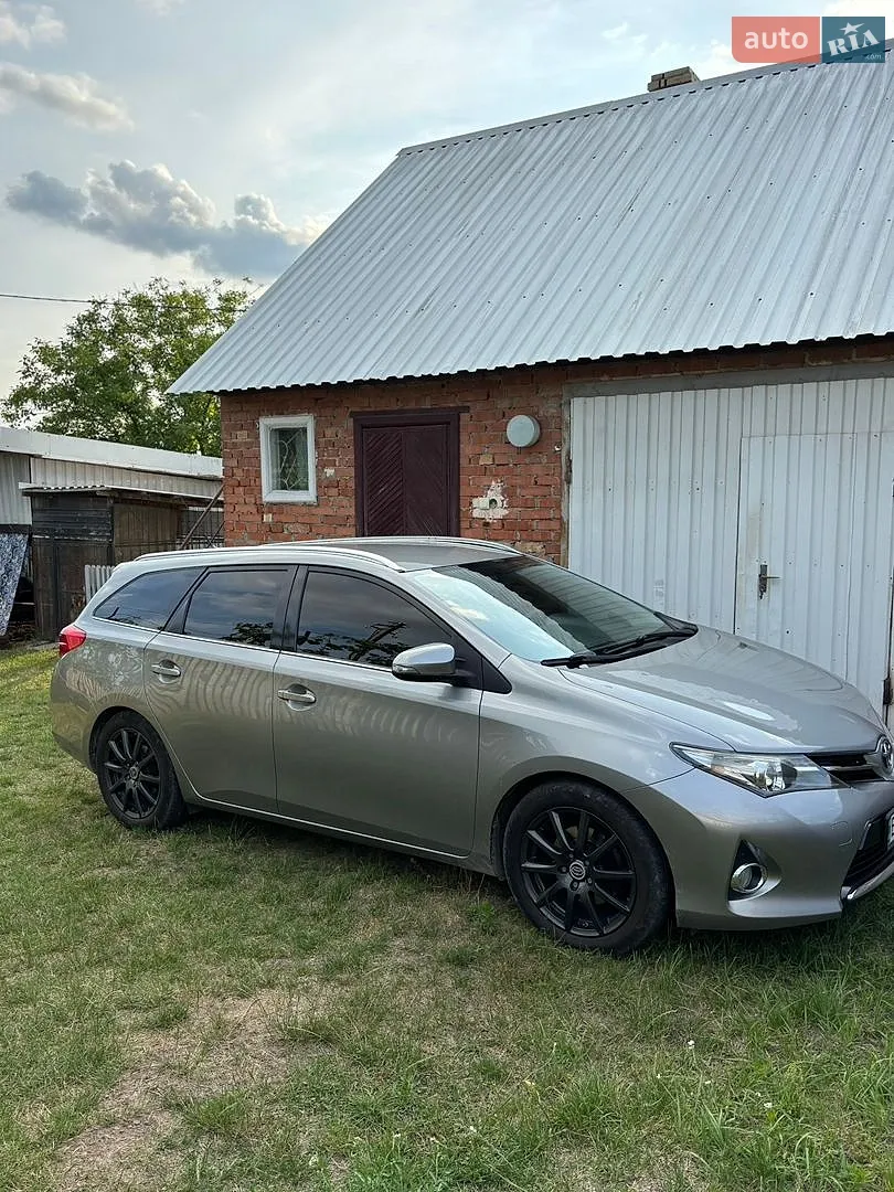 2014 Toyota Auris - мініатюра 3