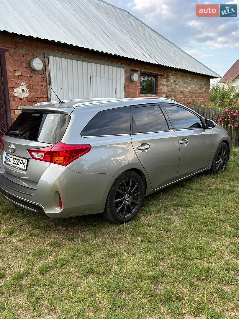 2014 Toyota Auris - мініатюра 4