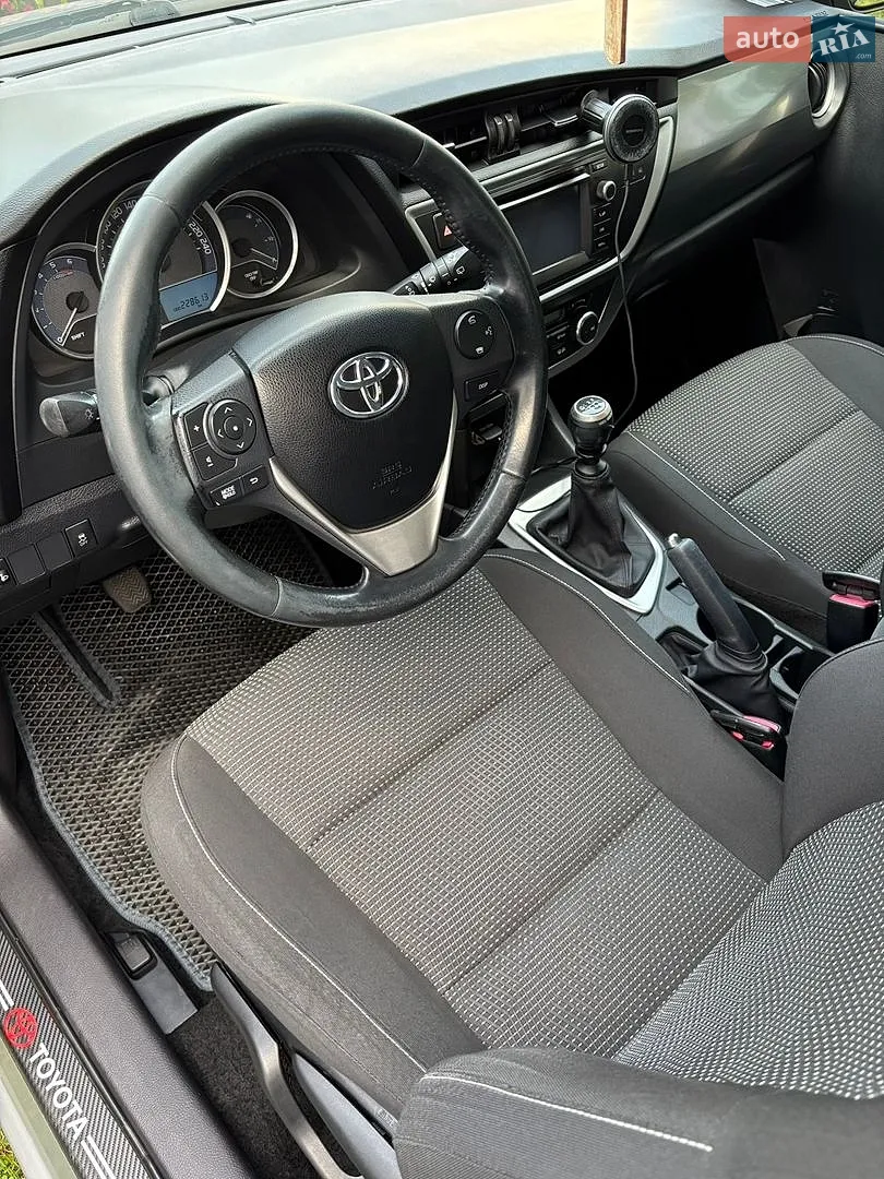 2014 Toyota Auris - мініатюра 8