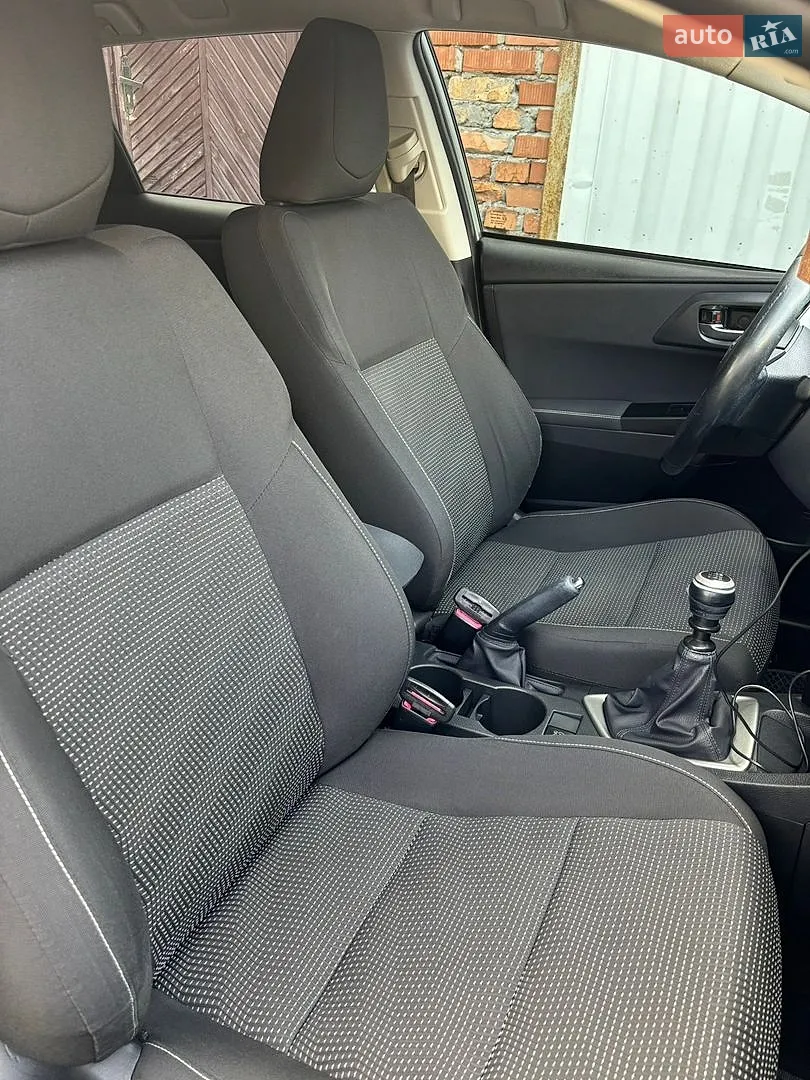 2014 Toyota Auris - мініатюра 13