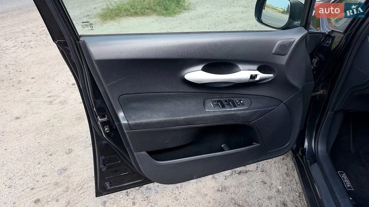 2010 Toyota Auris - мініатюра 14