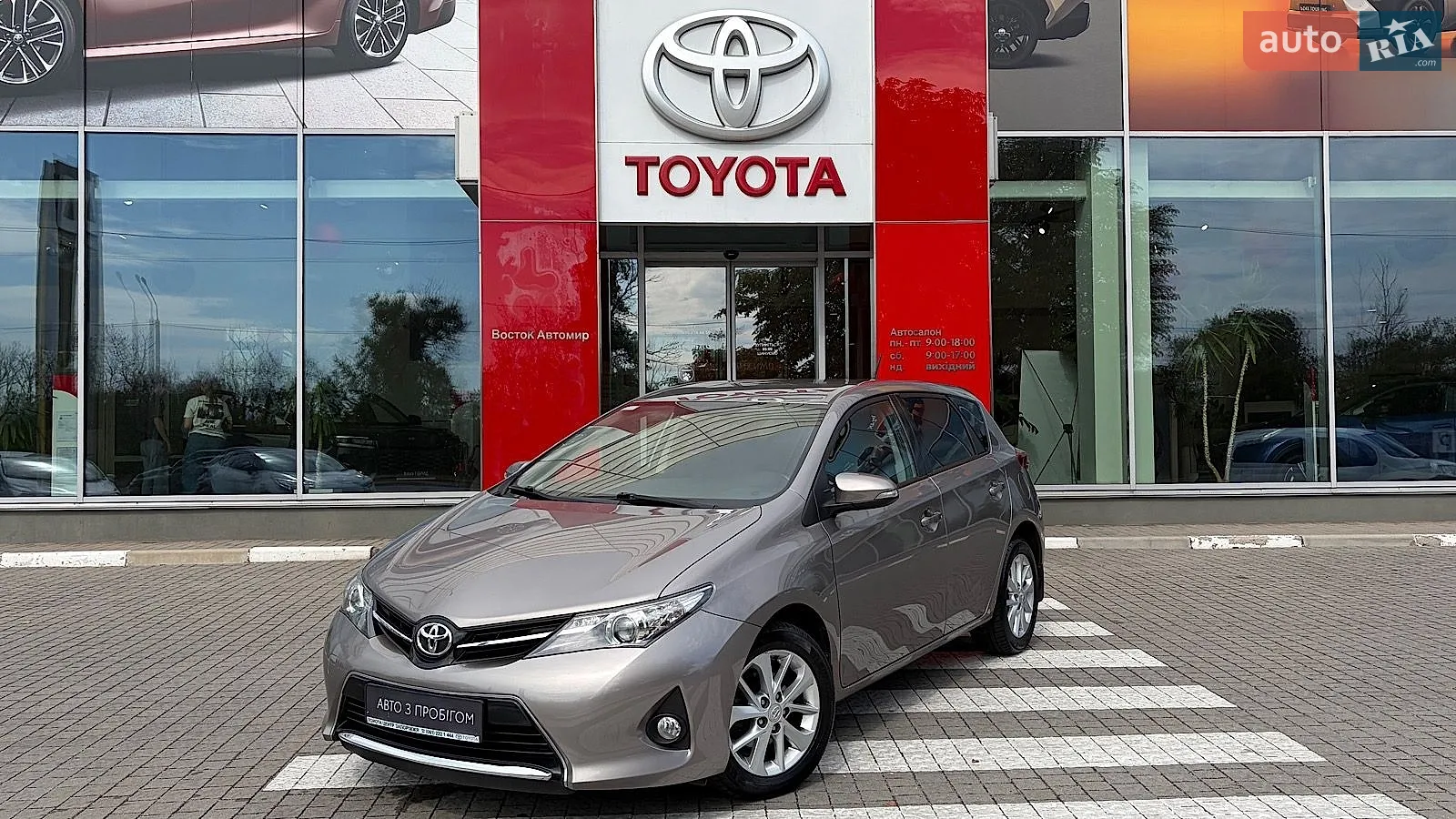 2012 Toyota Auris - фото 1