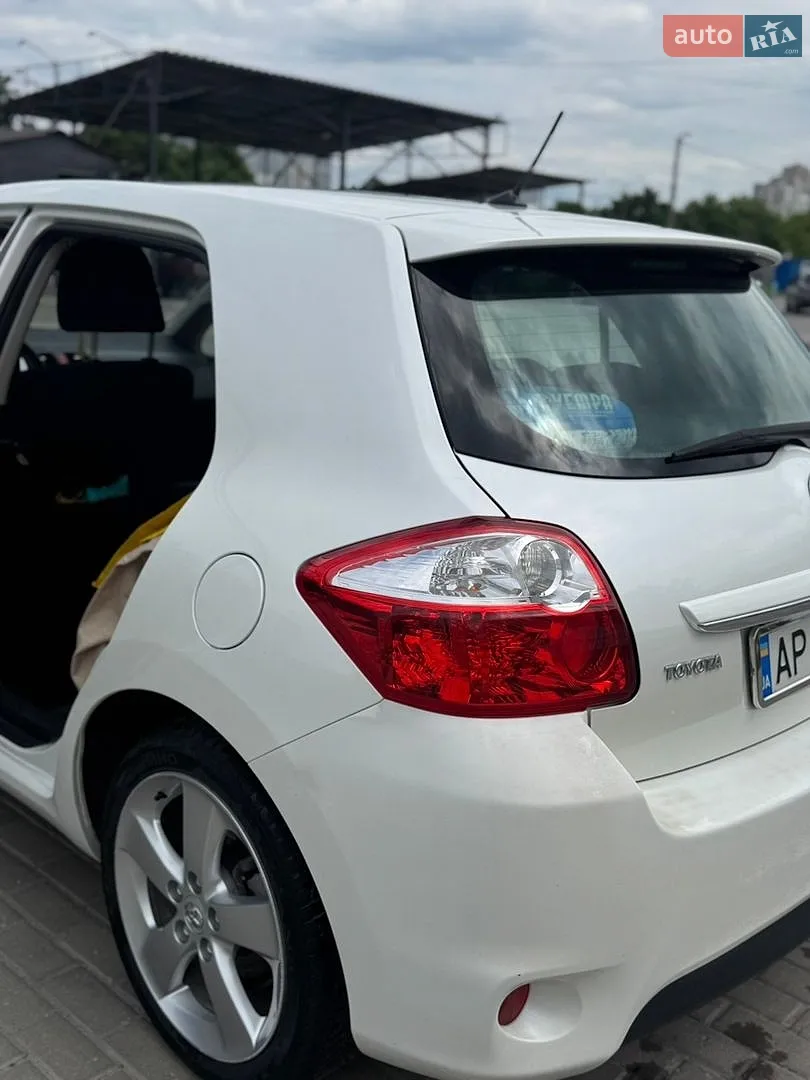 2010 Toyota Auris - мініатюра 10