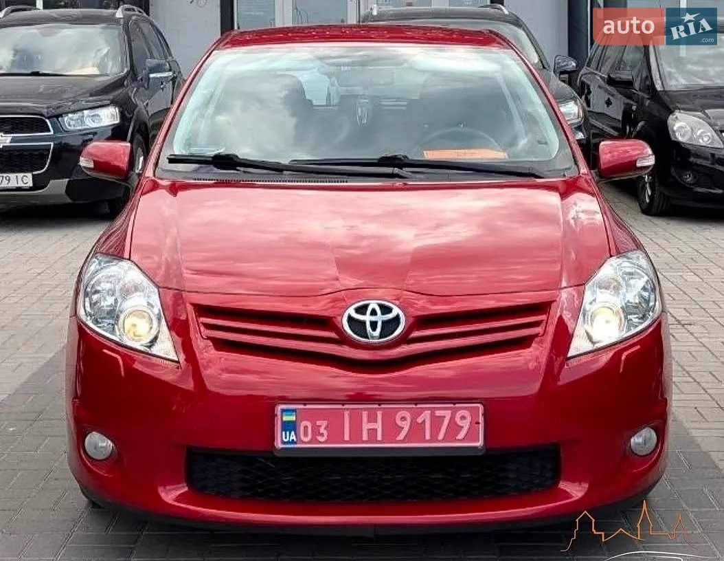 2011 Toyota Auris - мініатюра 2