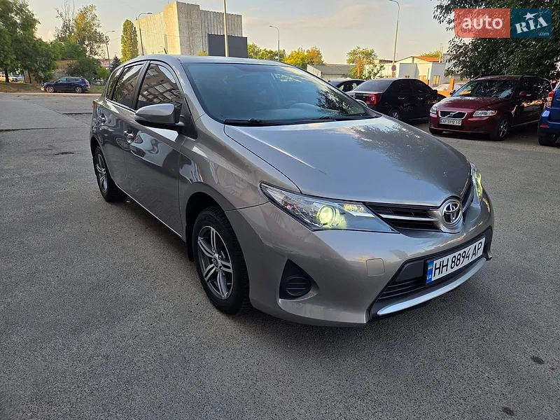 Toyota Auris
