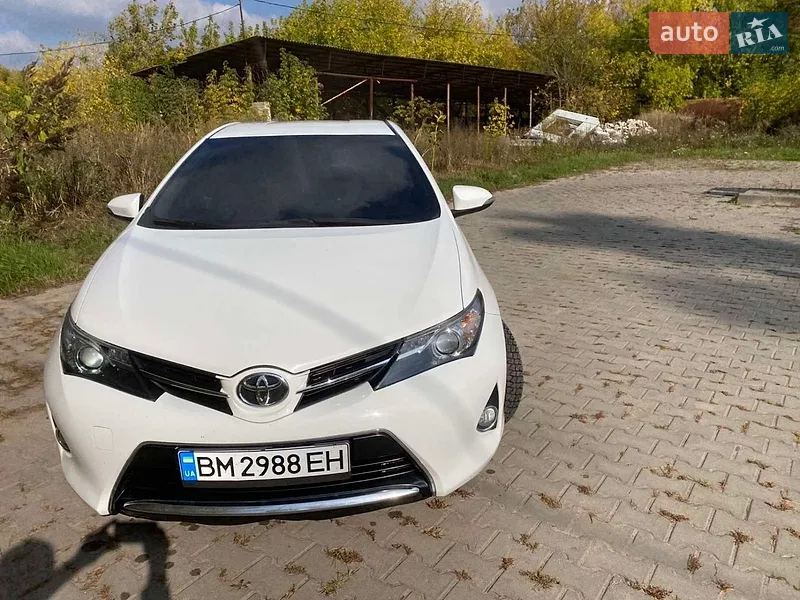 Toyota Auris 2013