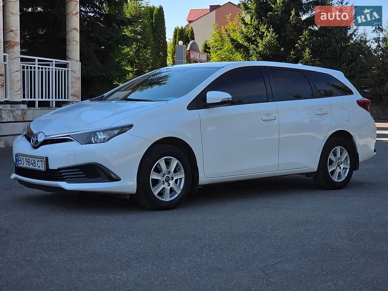 Toyota Auris