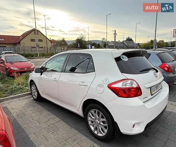 Toyota Auris