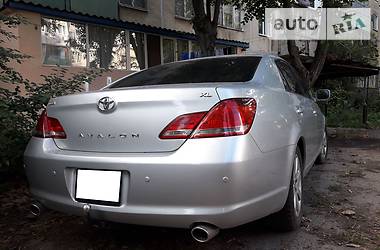 Седан Toyota Avalon 2006 в Одессе