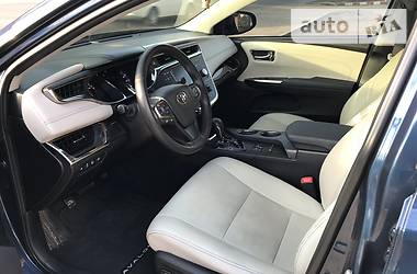 Седан Toyota Avalon 2013 в 
