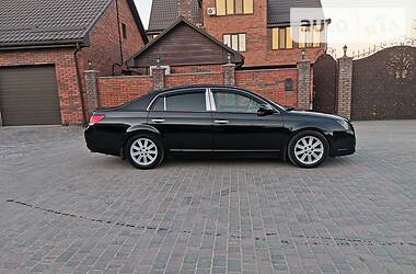 Седан Toyota Avalon 2006 в 