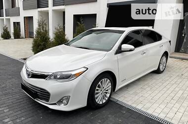 Седан Toyota Avalon 2013 в 