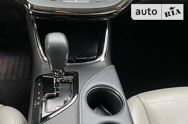 Седан Toyota Avalon 2013 в 