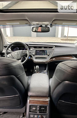 Седан Toyota Avalon 2013 в Киеве