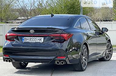 Седан Toyota Avalon 2018 в Одессе