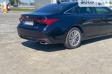 Седан Toyota Avalon 2018 в 