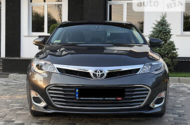 Седан Toyota Avalon 2013 в Киеве