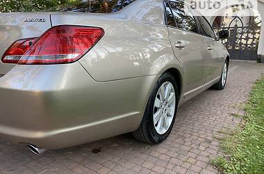 Седан Toyota Avalon 2007 в Киеве